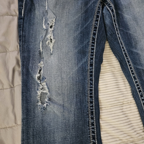 Maurices Premium Women's Blue Distressed Jeans. Size 16 Reg. - Picture 2 of 14